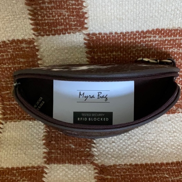 Myra Cowhide and Leather Sunglass Case.  NWOT. - Picture 3 of 3